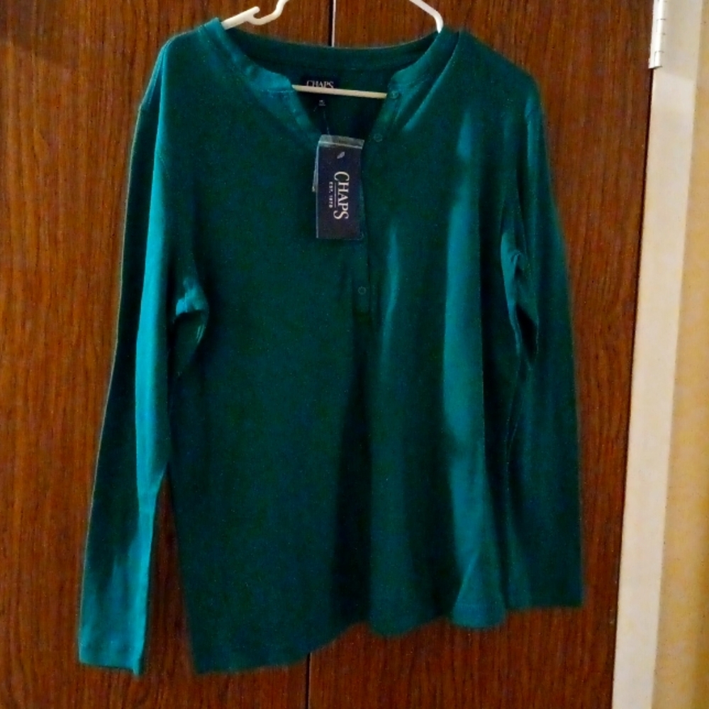 Plus size long sleeve shirt sz 2X